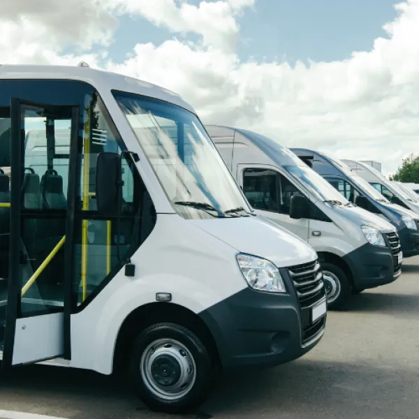 mini bus blancs