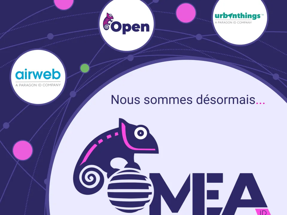 Image avec caméléon montrant la nouvelle marque